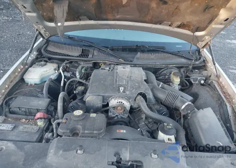 2003 Lincoln Town Car Signature из США, поврежденный, VIN 1LNHM82W43Y632928